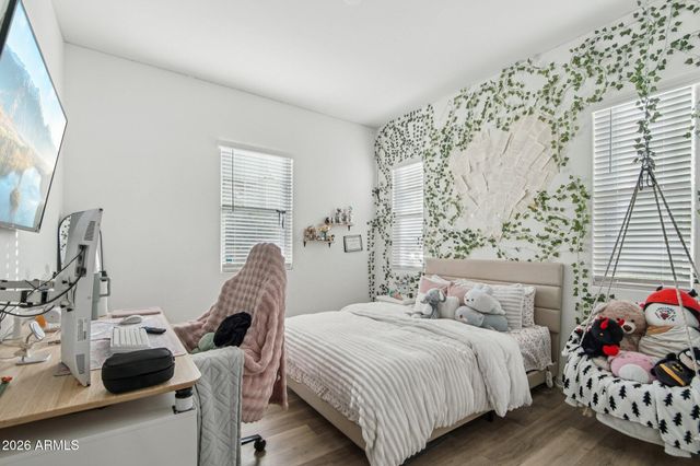 19770 W MONTECITO Avenue, Litchfield Park, AZ 85340