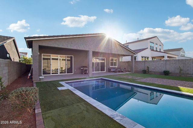 19770 W MONTECITO Avenue, Litchfield Park, AZ 85340