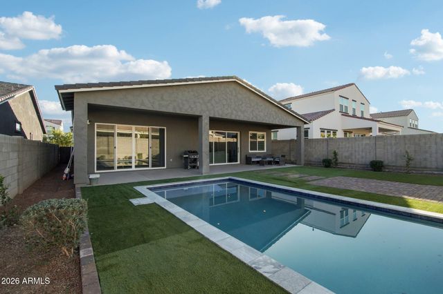 19770 W MONTECITO Avenue, Litchfield Park, AZ 85340