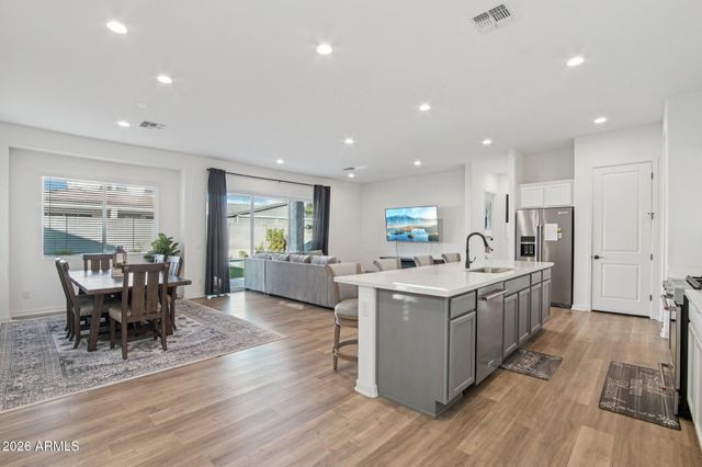 19770 W MONTECITO Avenue, Litchfield Park, AZ 85340