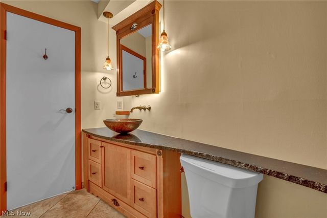 6845 Liberty Road, Solon, OH 44139