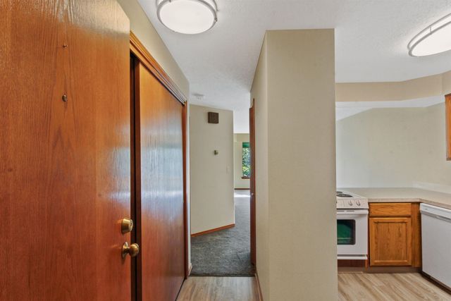 221 E Rockwood Blvd, Spokane, WA 99202