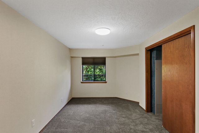 221 E Rockwood Blvd, Spokane, WA 99202