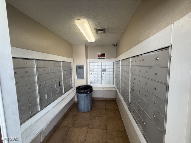 1455 East Katie Avenue L23, Las Vegas, NV 89119