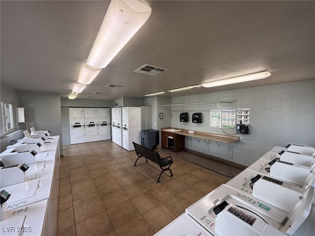 1455 East Katie Avenue L23, Las Vegas, NV 89119