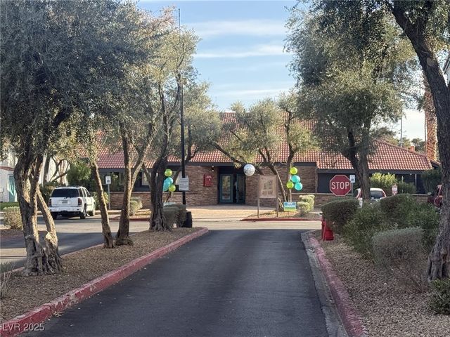 1455 East Katie Avenue L23, Las Vegas, NV 89119