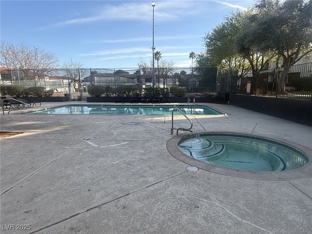 1455 East Katie Avenue L23, Las Vegas, NV 89119