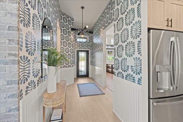 142 Paul Pena DR, San Marcos, TX 78666