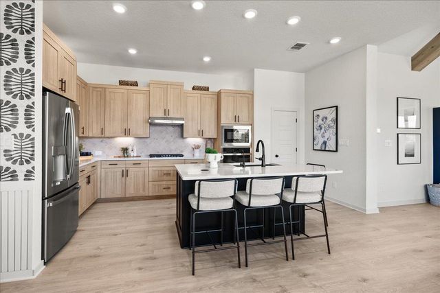 142 Paul Pena DR, San Marcos, TX 78666