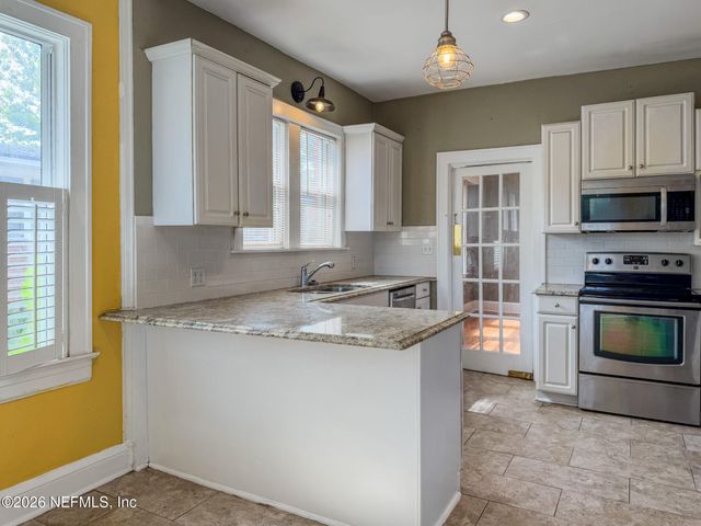 1031 INWOOD Terrace, Jacksonville, FL 32207