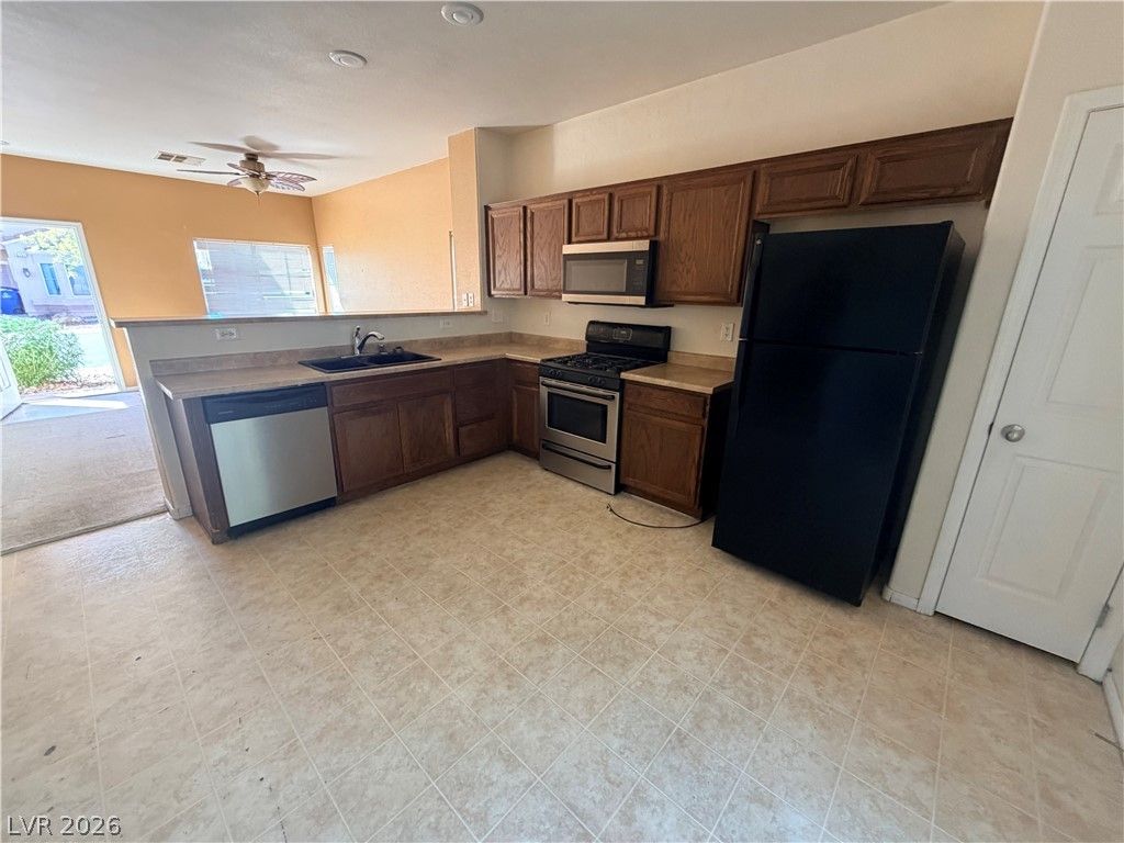 6130 Squilchuck Court, Las Vegas, NV 89139 — photo 4