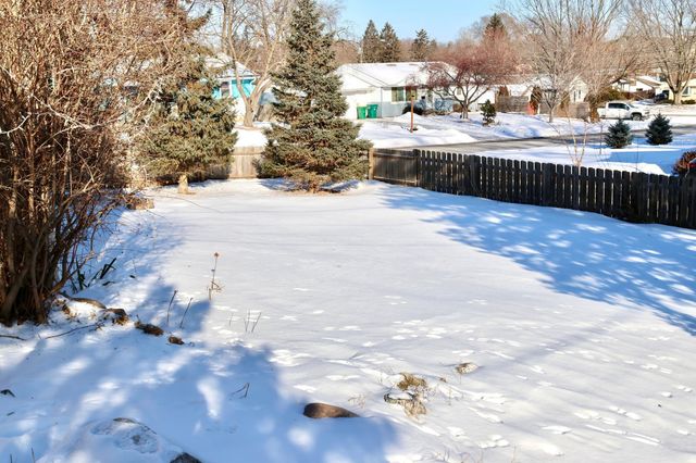 7849 61st Avenue N, New Hope, MN 55428