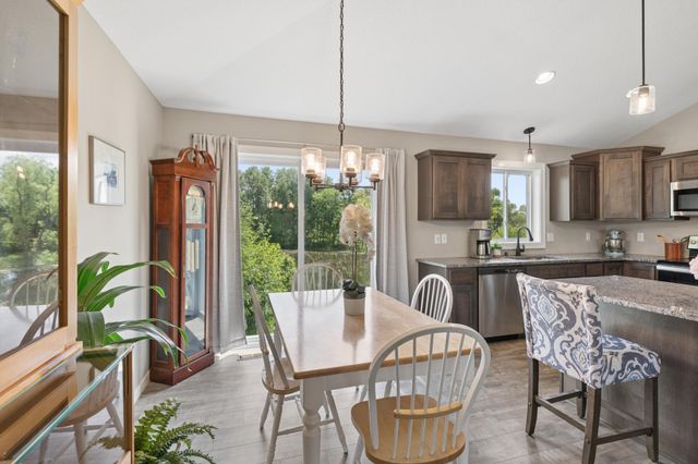 1850 357th Avenue NE, Cambridge, MN 55008