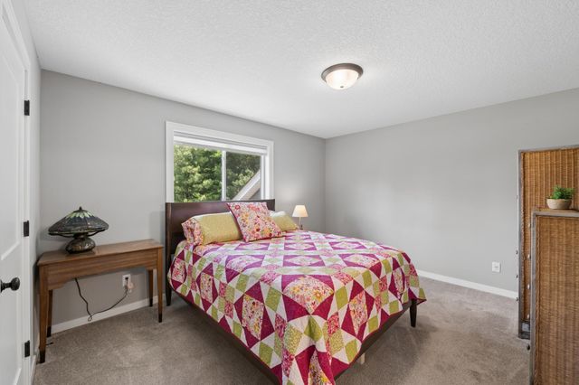 1850 357th Avenue NE, Cambridge, MN 55008