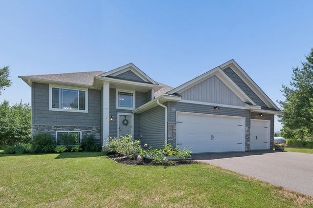 1850 357th Avenue NE, Cambridge, MN 55008