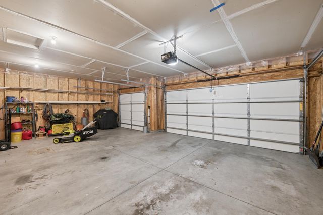 1850 357th Avenue NE, Cambridge, MN 55008