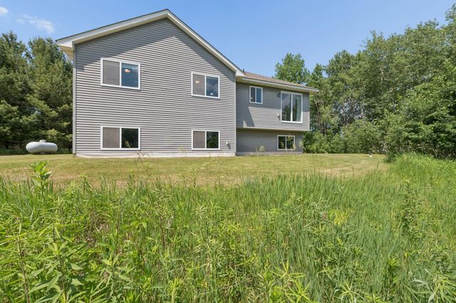 1850 357th Avenue NE, Cambridge, MN 55008