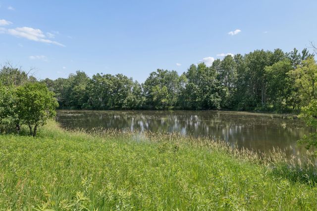 1850 357th Avenue NE, Cambridge, MN 55008