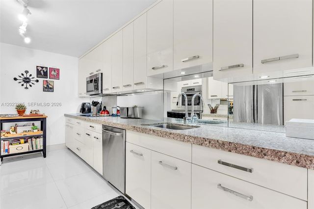 2500 Parkview Dr 1514, Hallandale Beach, FL 33009
