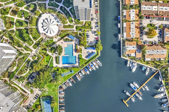 2500 Parkview Dr 1514, Hallandale Beach, FL 33009