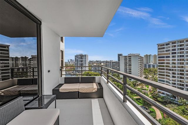 2500 Parkview Dr 1514, Hallandale Beach, FL 33009