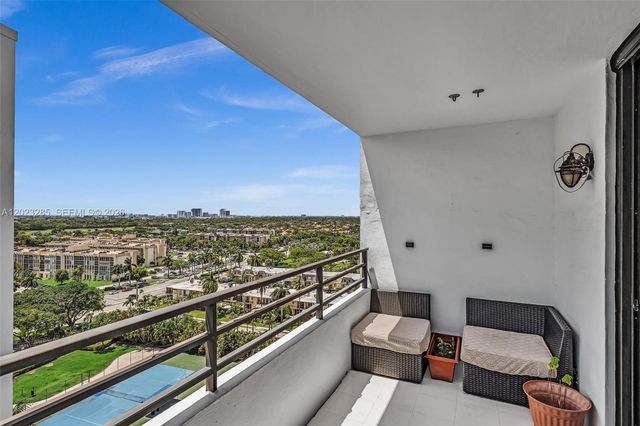 2500 Parkview Dr 1514, Hallandale Beach, FL 33009