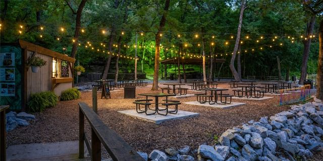 12 Blakeney Lane, Bella Vista, AR 72714