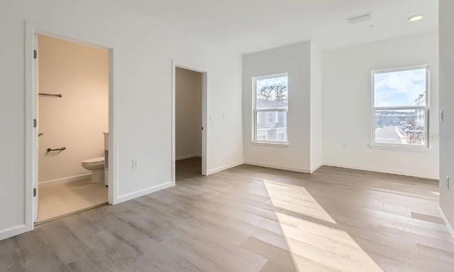 1213 SOUTHSTATION PLACE 402, Orlando, FL 32809