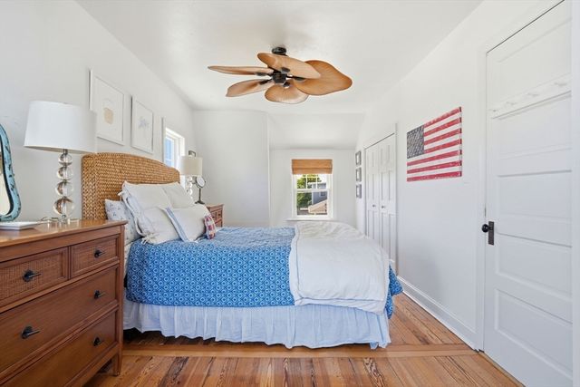 26 Manomet Ave, Hull, MA 02045