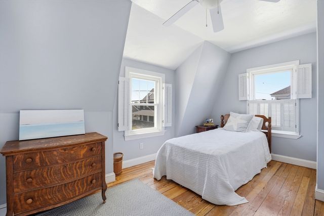 26 Manomet Ave, Hull, MA 02045