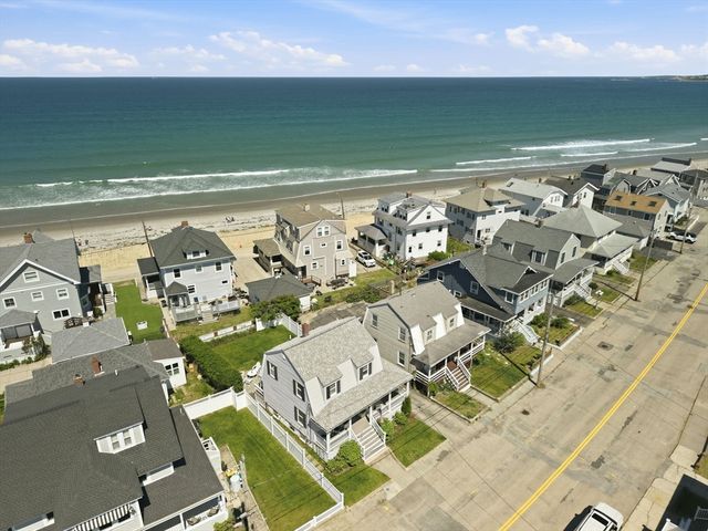 26 Manomet Ave, Hull, MA 02045