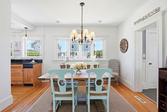 26 Manomet Ave, Hull, MA 02045