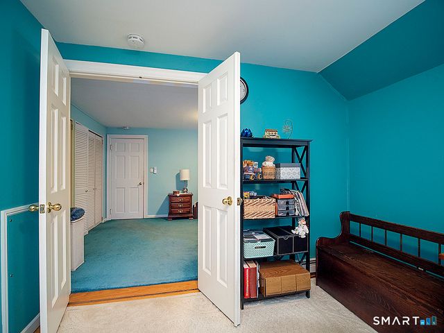 71 Vista Road, North Haven, CT 06473