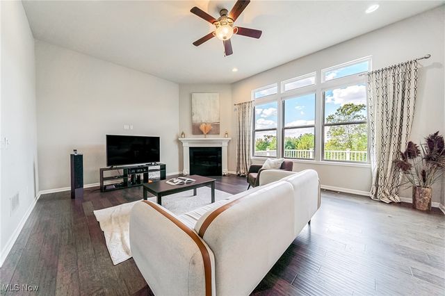 10132 Scenic View Drive, Twinsburg, OH 44087