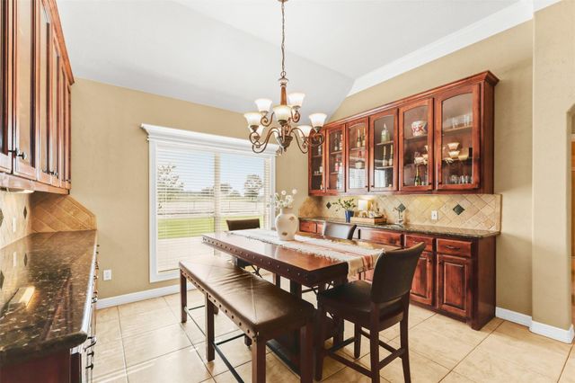 1425 County Road 116, Caldwell, TX 77836