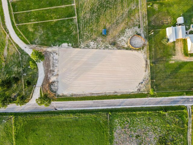 1425 County Road 116, Caldwell, TX 77836