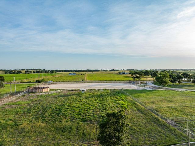 1425 County Road 116, Caldwell, TX 77836