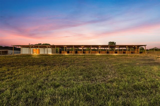 1425 County Road 116, Caldwell, TX 77836