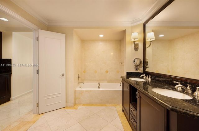 601 N Ft Lauderdale Beach Blvd 903, Fort Lauderdale, FL 33304