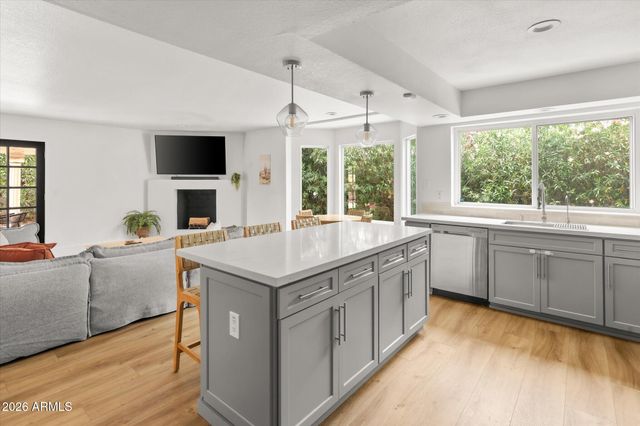 16012 N 50TH Street, Scottsdale, AZ 85254