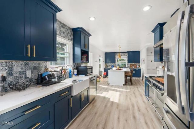 439 Deodar Avenue, Oxnard, CA 93030