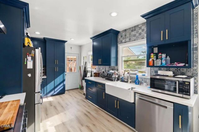 439 Deodar Avenue, Oxnard, CA 93030