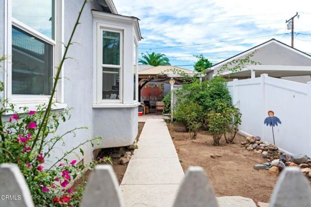 439 Deodar Avenue, Oxnard, CA 93030
