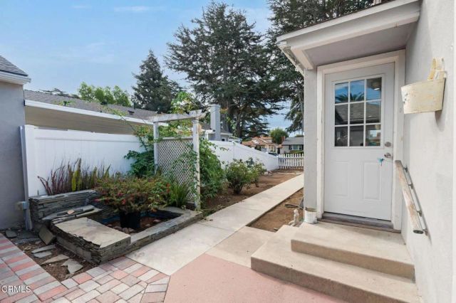 439 Deodar Avenue, Oxnard, CA 93030