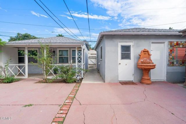 439 Deodar Avenue, Oxnard, CA 93030