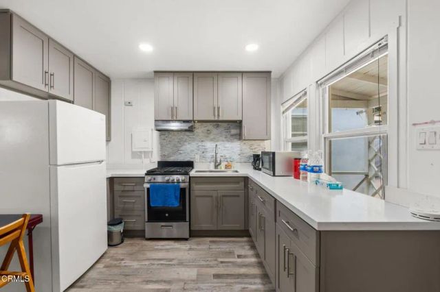 439 Deodar Avenue, Oxnard, CA 93030