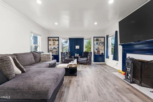 439 Deodar Avenue, Oxnard, CA 93030