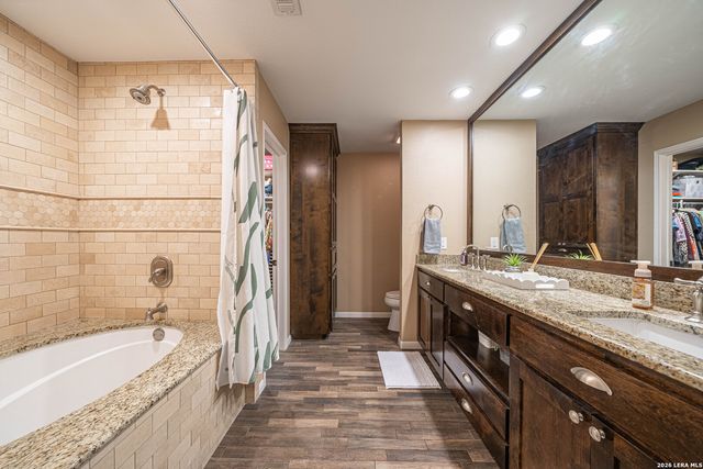 8542 ODYSSEY DR, Universal City, TX 78148