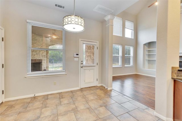 7017 Via Dono DR, Austin, TX 78749