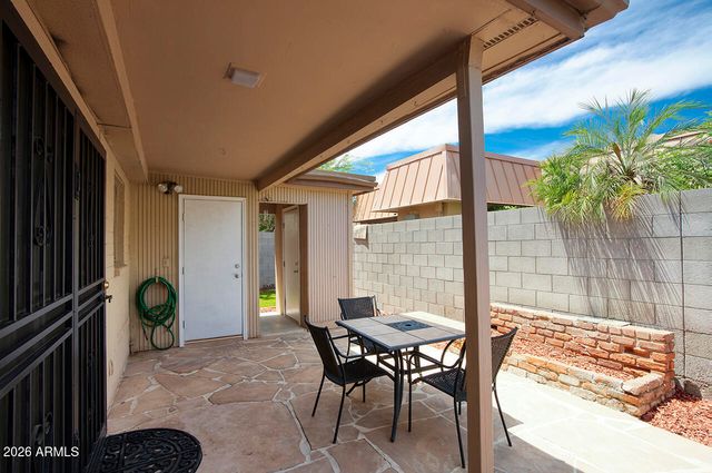 1814 W FRIER Drive, Phoenix, AZ 85021